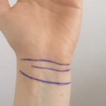 あなたは手首に何本の線がありますか？３〜４本の線があったらあなたは特別な存在かもしれません…