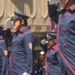 JR九州の櫻燕隊の制服…めちゃくちゃカッコいいと話題に…