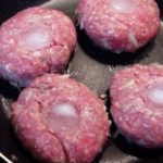 肉汁じゅわ〜のハンバーグの作り方…驚きの方法が話題に…